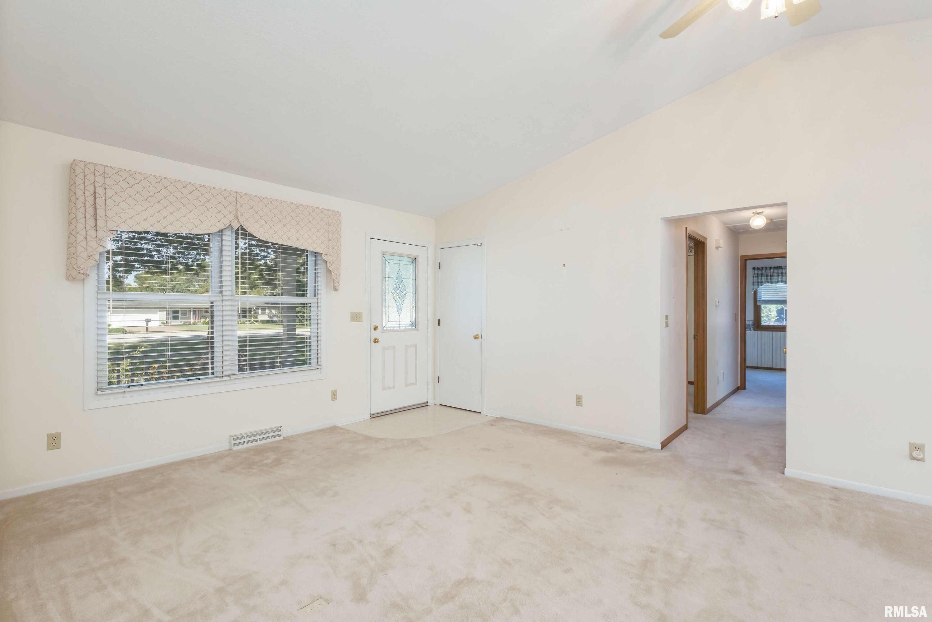 9407 Turkey Hollow Road Taylor Ridge, IL 61284 - Photo 8 of 36 Gallery Image 8