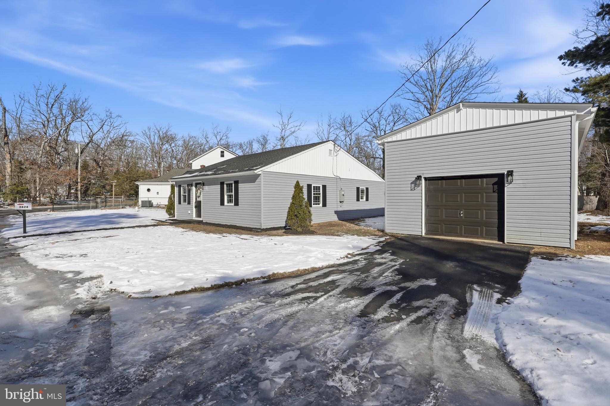 3624 Lake Avenue Williamstown, NJ 08094 - Photo 2 of 36