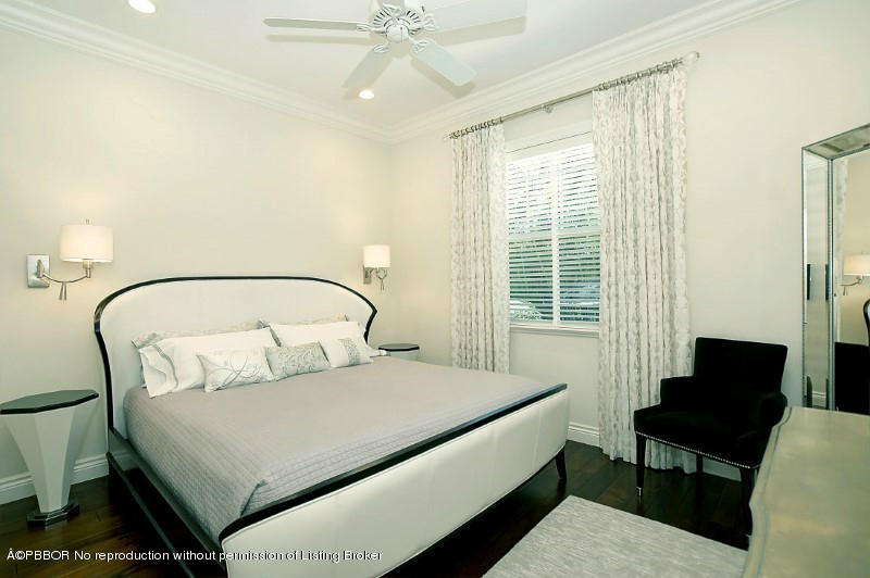 12 Hudson Avenue Ocean Ridge, FL 33435 - Photo 20 of 30 20 Guest Bedroom