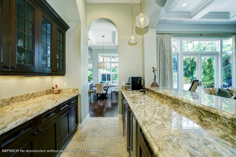 12 Hudson Avenue Ocean Ridge, FL 33435 - Photo 8 of 30 8 Bar