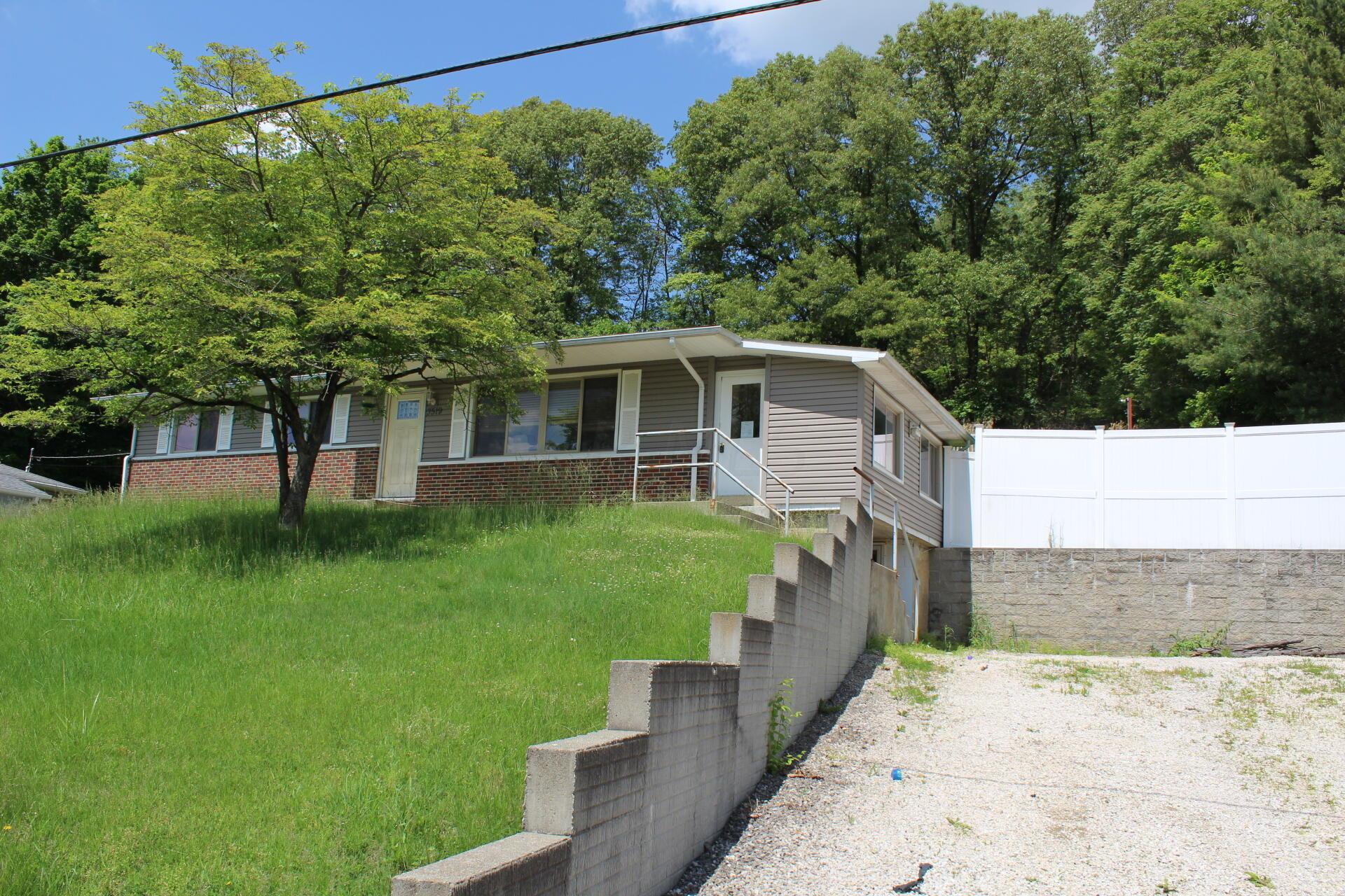 3519 Sharon Valley Road Northeast Newark, OH 43055 - Photo 10 of 32 IMG_6063
