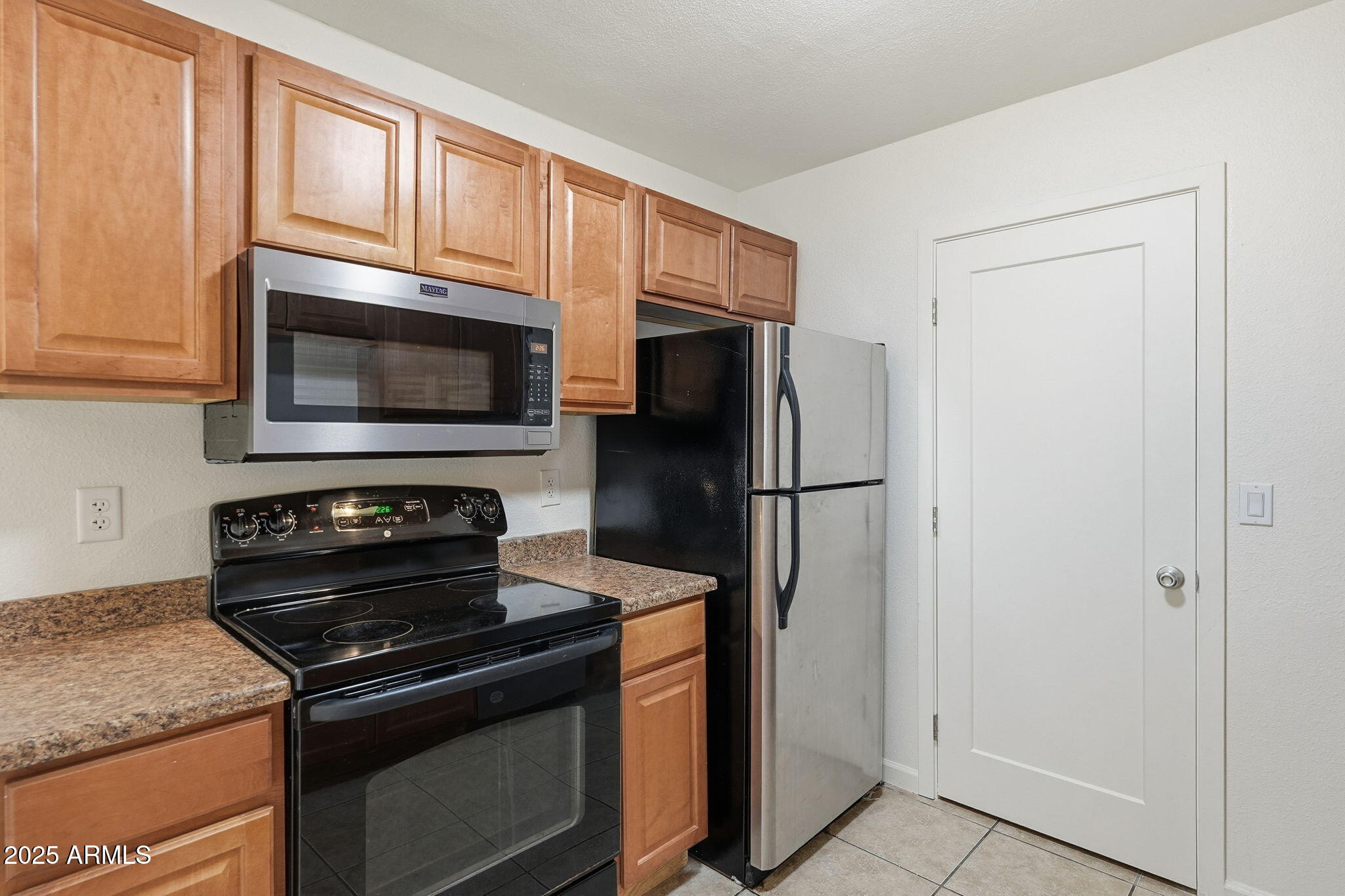 3511 East Baseline Road, Unit 1014 Phoenix, AZ 85042 - Photo 11 of 24 011_ListerPros