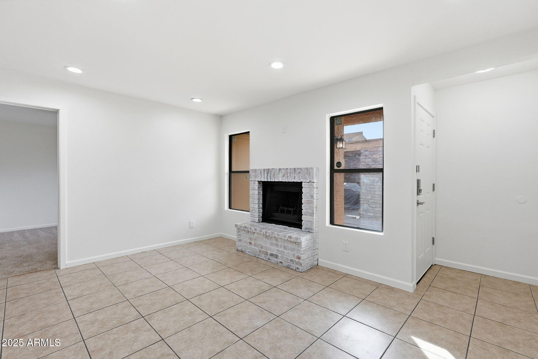 3511 East Baseline Road, Unit 1014 Phoenix, AZ 85042 - Photo 5 of 24 005_ListerPros