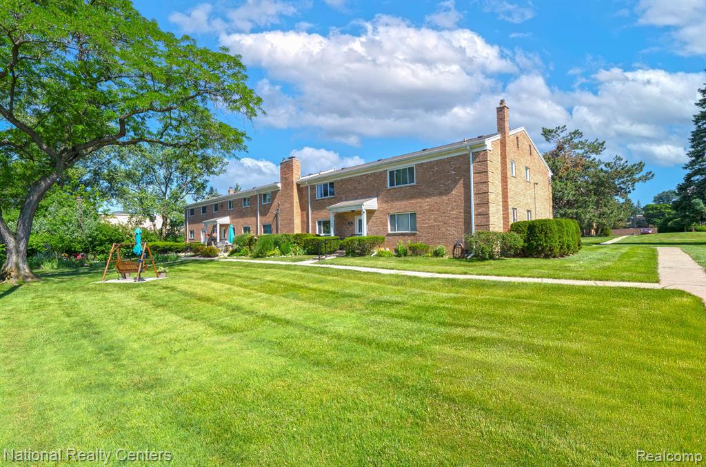 801 West Long Lake Road, Unit G1 Bloomfield Hills, MI 48302 - Photo 28 of 28