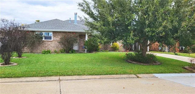$2,300 | 323 Ormond Village Drive, Destrehan, LA 70047
