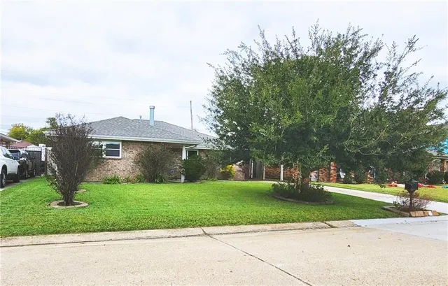 $2,300 | 323 Ormond Village Drive, Destrehan, LA 70047