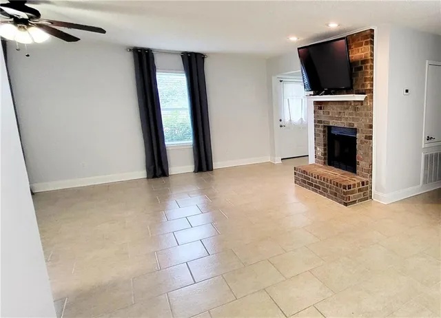 $2,300 | 323 Ormond Village Drive, Destrehan, LA 70047