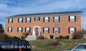305 Loudon Road, Unit 633 Blacksburg, VA 24060 - Photo 1 of 7 main