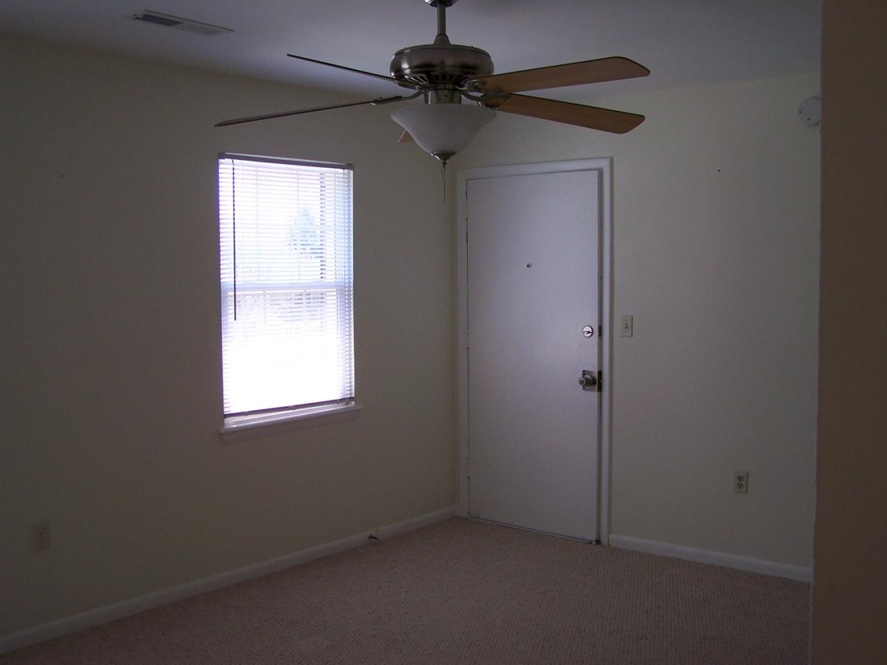 305 Loudon Road, Unit 633 Blacksburg, VA 24060 - Photo 5 of 7 Bed 1