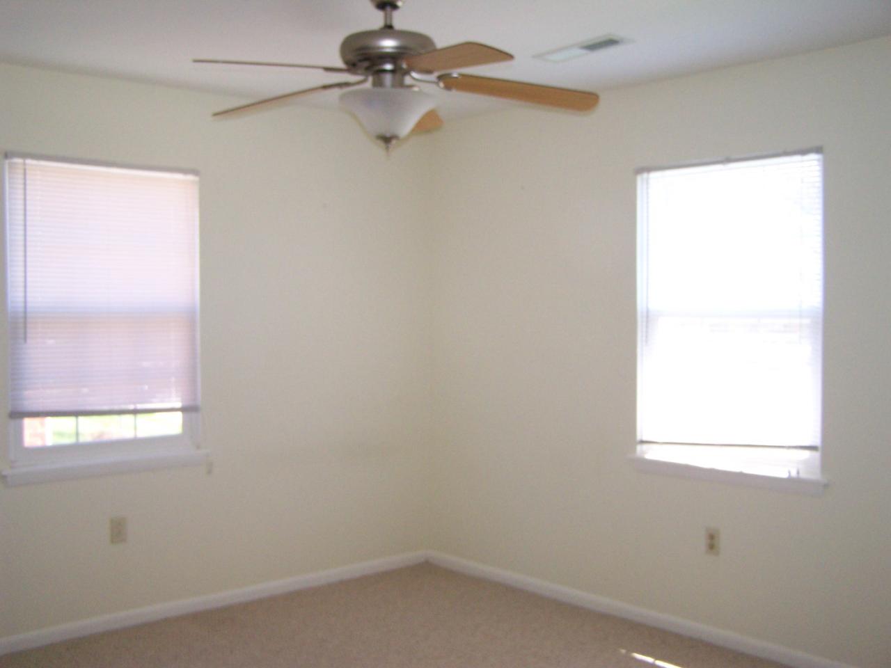 305 Loudon Road, Unit 633 Blacksburg, VA 24060 - Photo 6 of 7 Bed 2