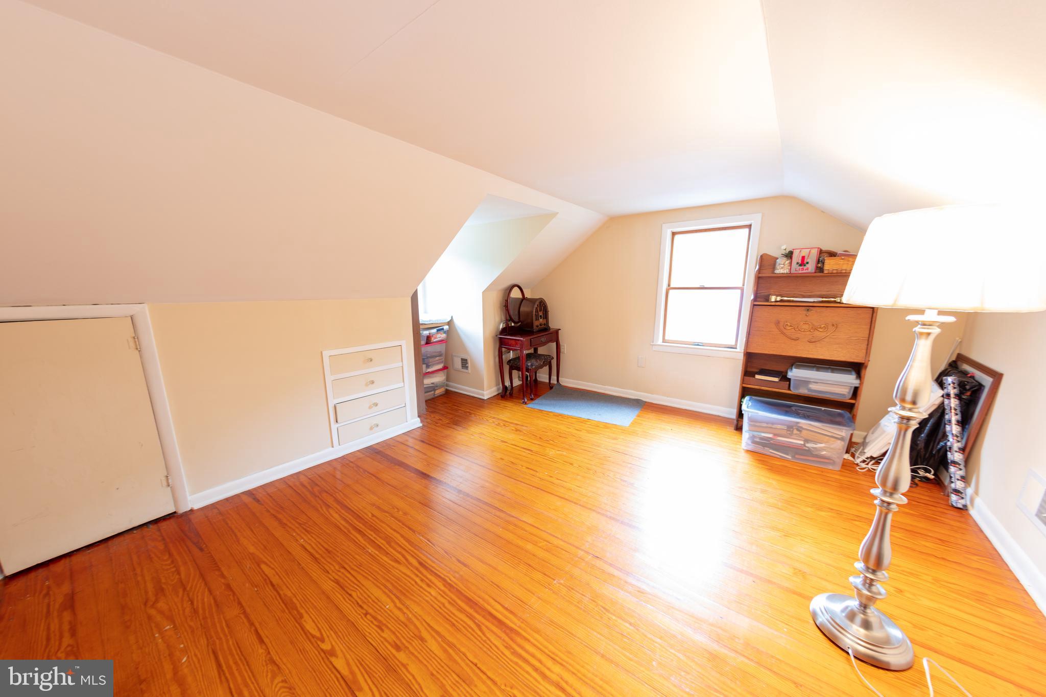 428 Welltown Road Winchester, VA 22603 - Photo 20 of 35 Bedroom 2