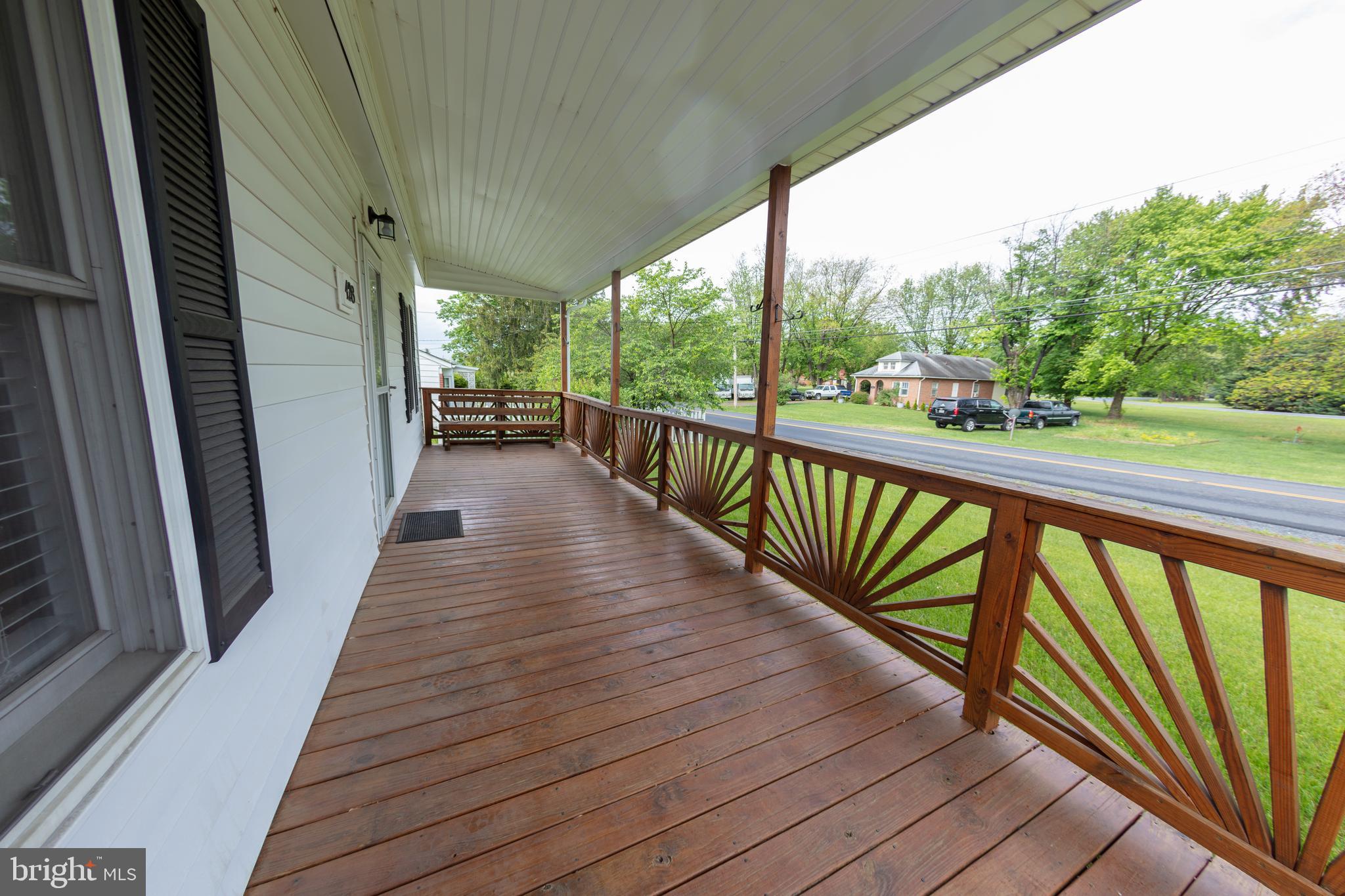428 Welltown Road Winchester, VA 22603 - Photo 7 of 35 Huge Front Porch