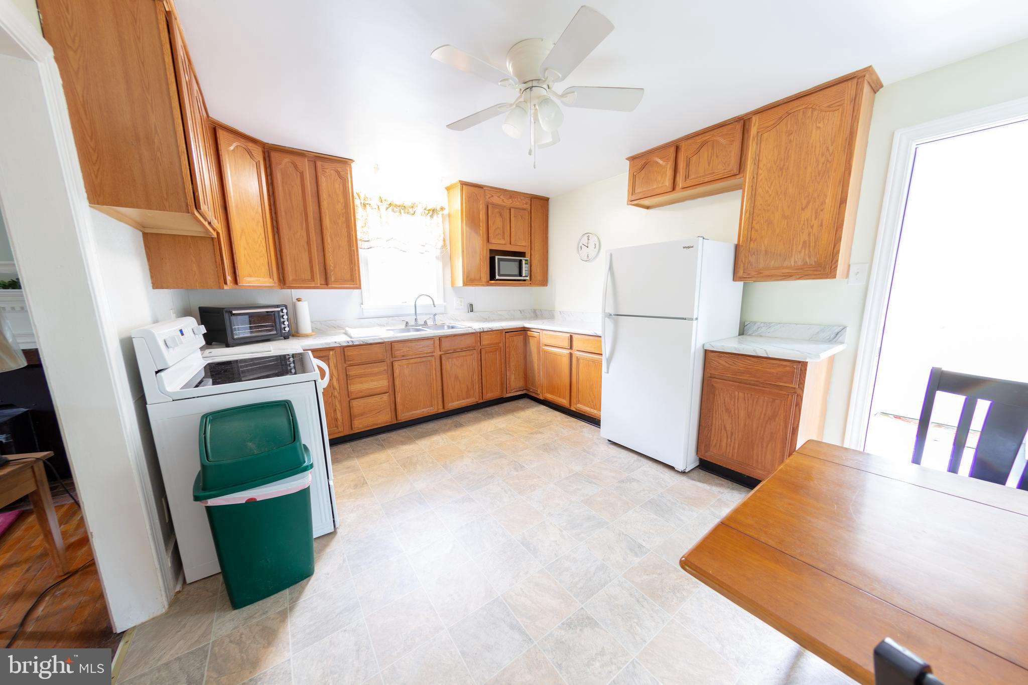 428 Welltown Road Winchester, VA 22603 - Photo 10 of 35 Kitchen