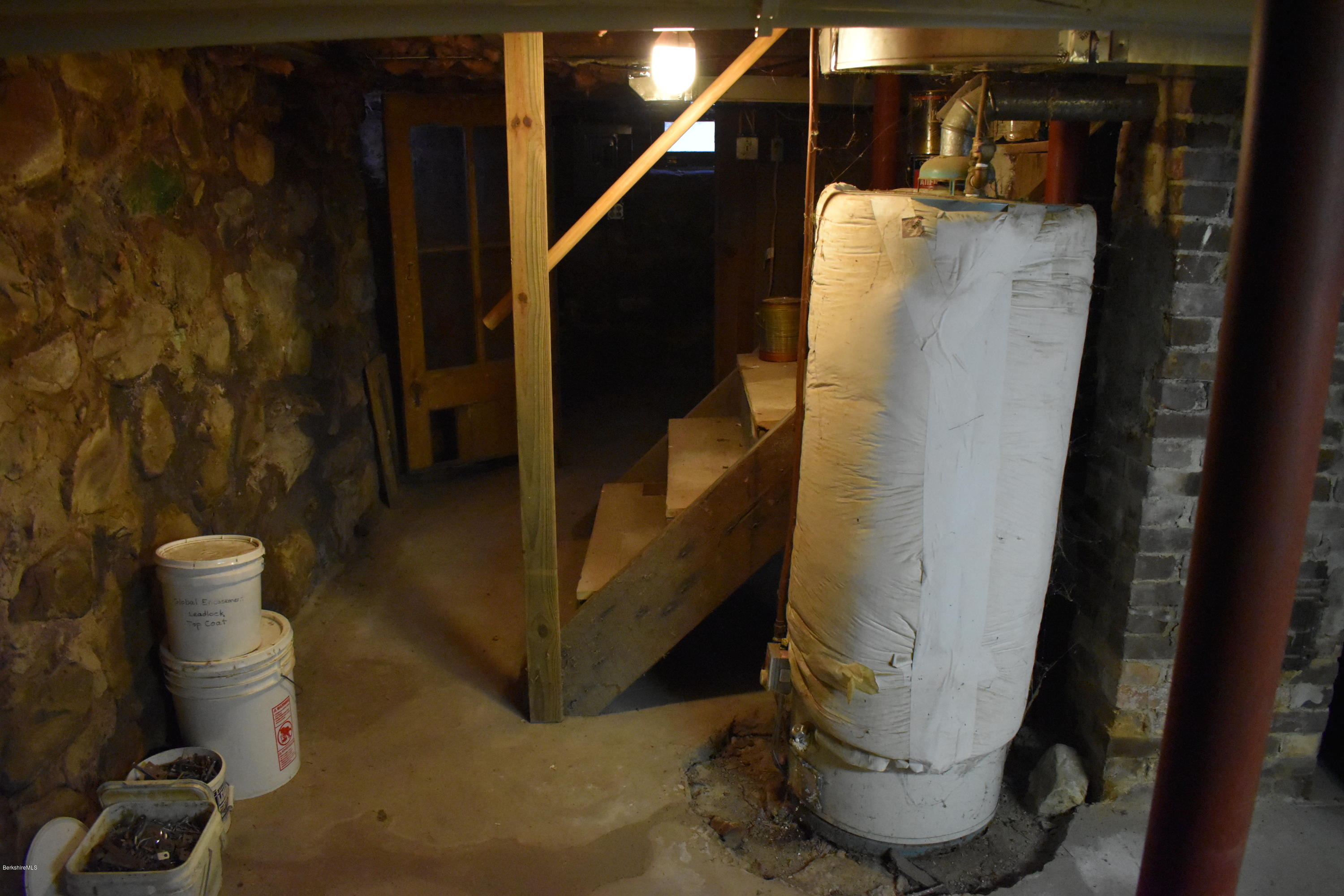 874 North Hoosac Road Williamstown, MA 01267 - Photo 38 of 50 Gas Hot Water Heater