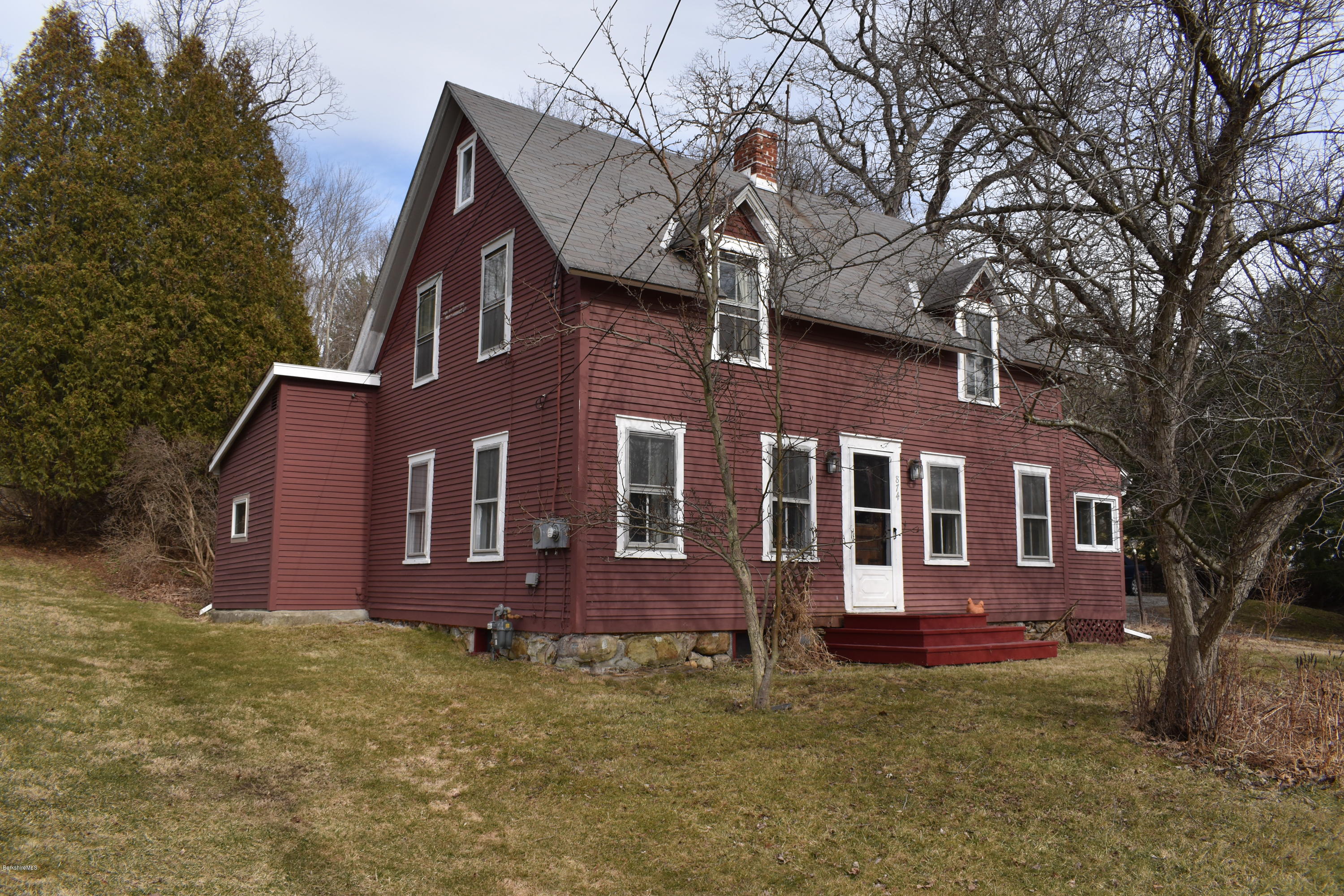 874 North Hoosac Road Williamstown, MA 01267 - Photo 43 of 50 Front View