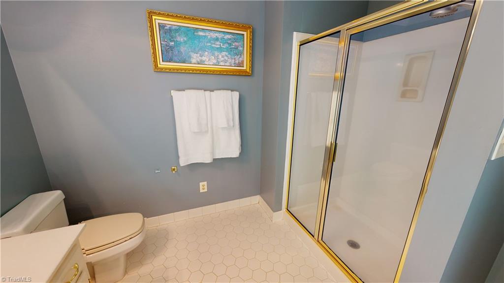 4000 Rockingham Road South Greensboro, NC 27407 - Photo 12 of 26 Primary Bathroom