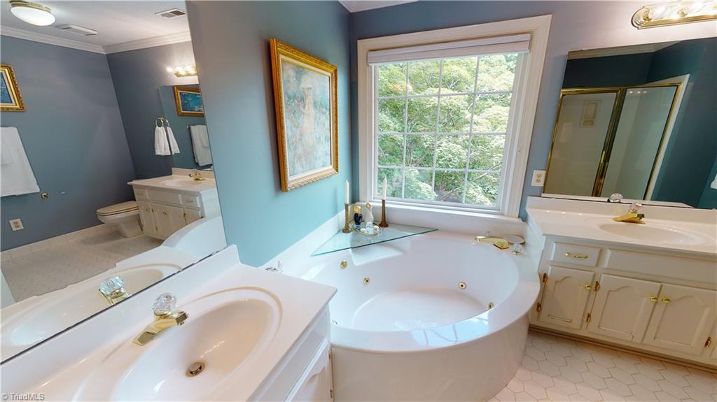 4000 Rockingham Road South Greensboro, NC 27407 - Photo 13 of 26 Primary Bathroom