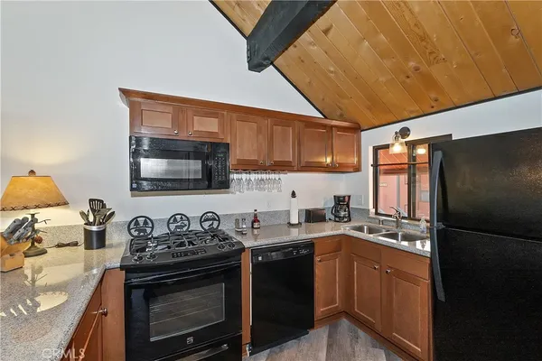 $624,900 | 41935 Switzerland Drive, Unit 100, Big Bear Lake, CA 92315