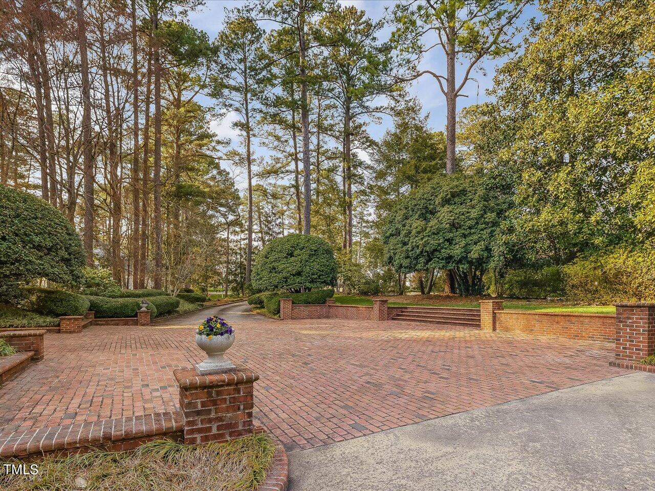 3313 Devon Road Durham, NC 27707 - Photo 10 of 83 010-Courtyard