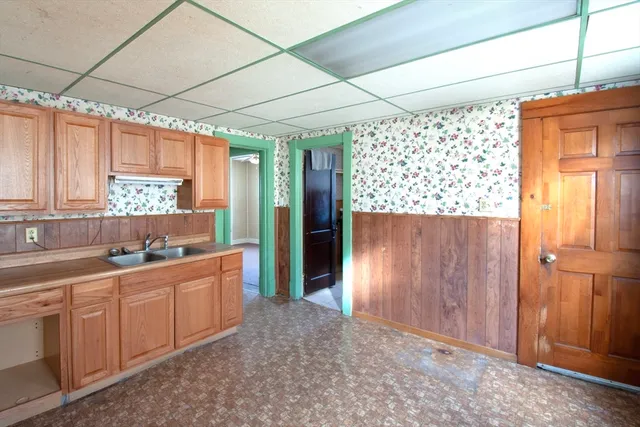 $330,000 | 39-41 Malden Street, Springfield, MA 01108