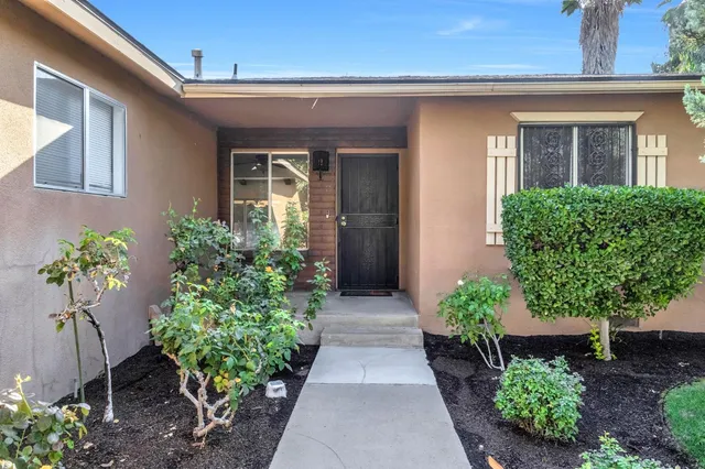 $405,000 | 2297 Acacia Avenue, Clovis, CA 93612