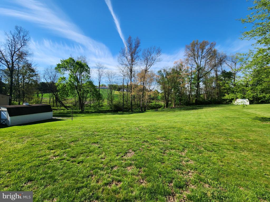 1692 Gish Road Manheim, PA 17545 - Photo 5 of 35 Gallery Image 5