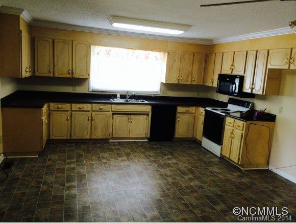 655 Landrum Mill Road Landrum, SC 29356 - Photo 5 of 13