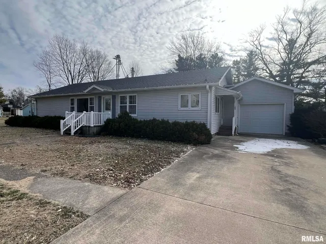 $94,000 | 105 East Fillmore Street, Sciota, IL 61475