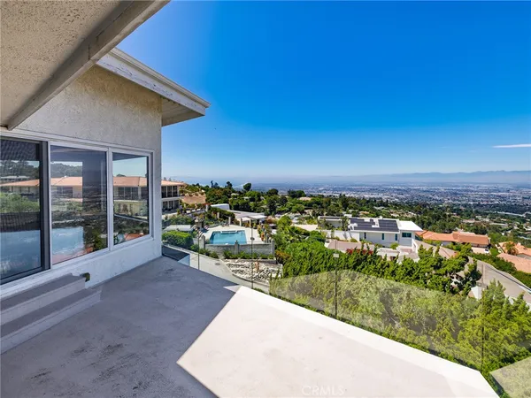 $2,250,000 | 3311 Crownview Drive, Rancho Palos Verdes, CA 90275