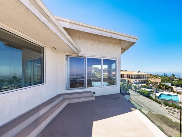 $2,250,000 | 3311 Crownview Drive, Rancho Palos Verdes, CA 90275