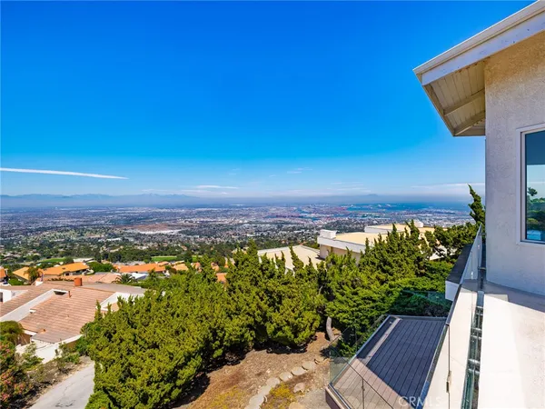 $2,250,000 | 3311 Crownview Drive, Rancho Palos Verdes, CA 90275