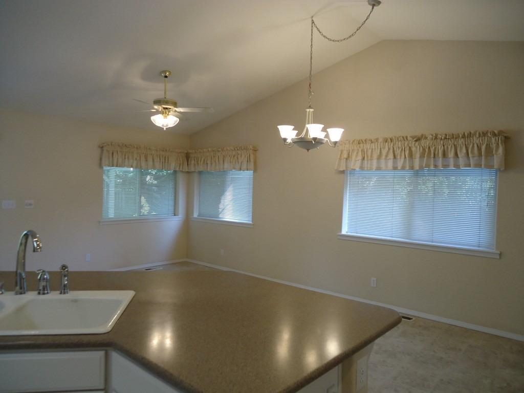 588 Brandon Street Central Point, OR 97502 - Photo 25 of 29 Additional Photo