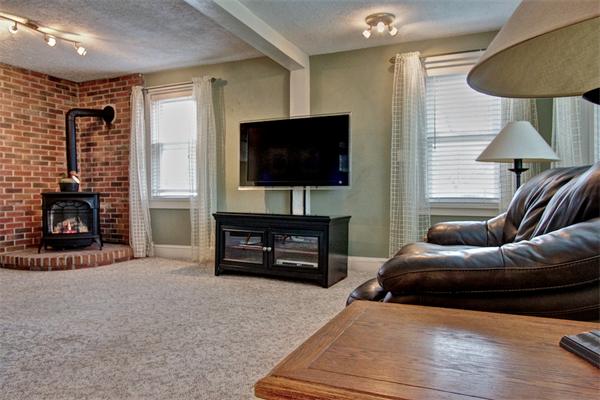 132 Prospect Street Ashland, MA 01721 - Photo 16 of 28