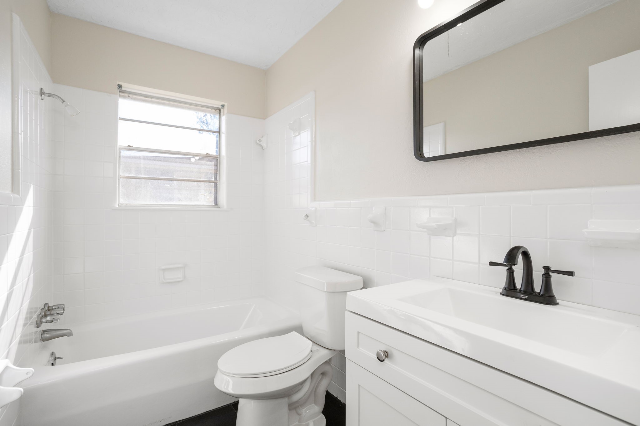118 Johnson Street, Unit B La Marque, TX 77568 - Photo 13 of 19