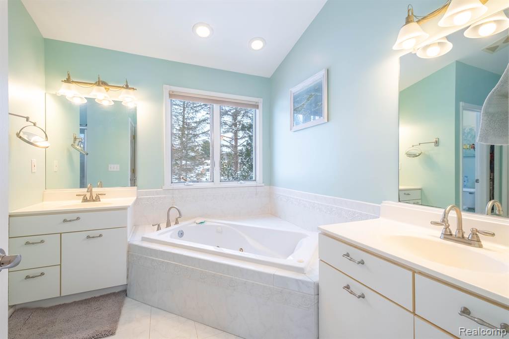 10449 Carmer Road Fenton, MI 48430 - Photo 25 of 36