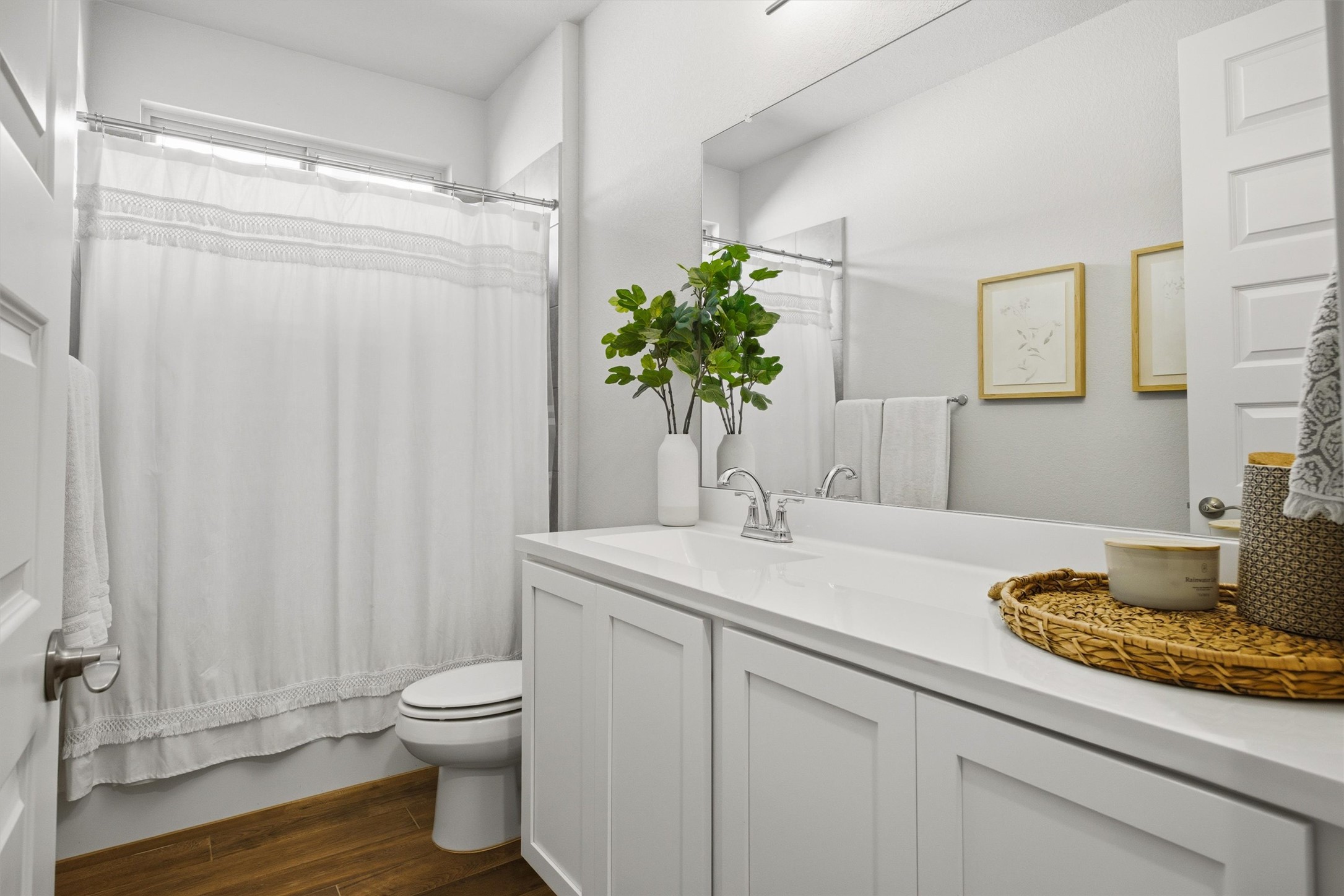 7905 Corrigan Pass Austin, TX 78744 - Photo 28 of 36 The guest bathroom features a clean and functional design.