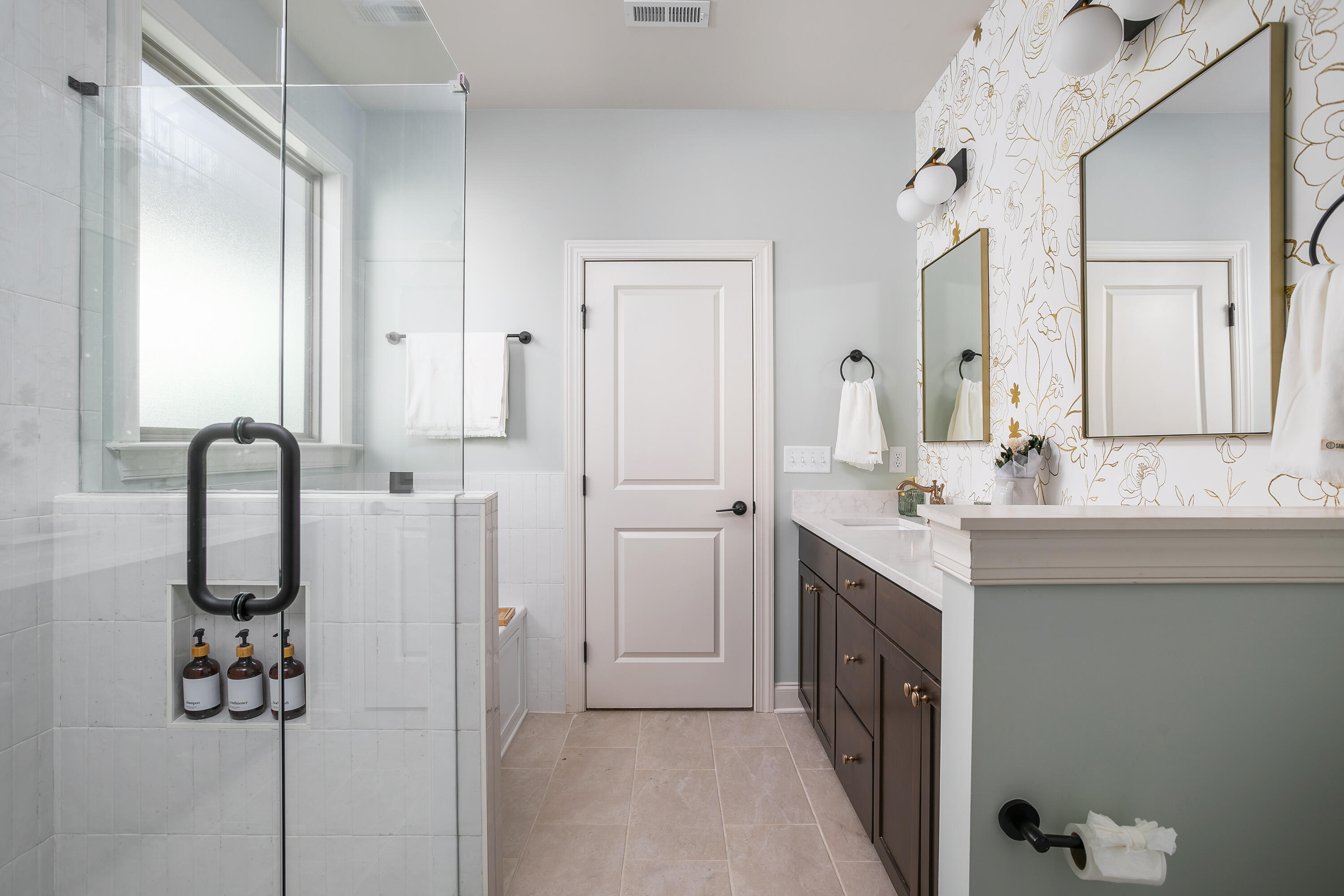 1399 Little Sorrel Road Hixson, TN 37343 - Photo 20 of 35 Primary Bathroom