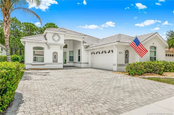 $850,000 | 623 Southwest Lake Charles Circle, Port St. Lucie, FL 34986