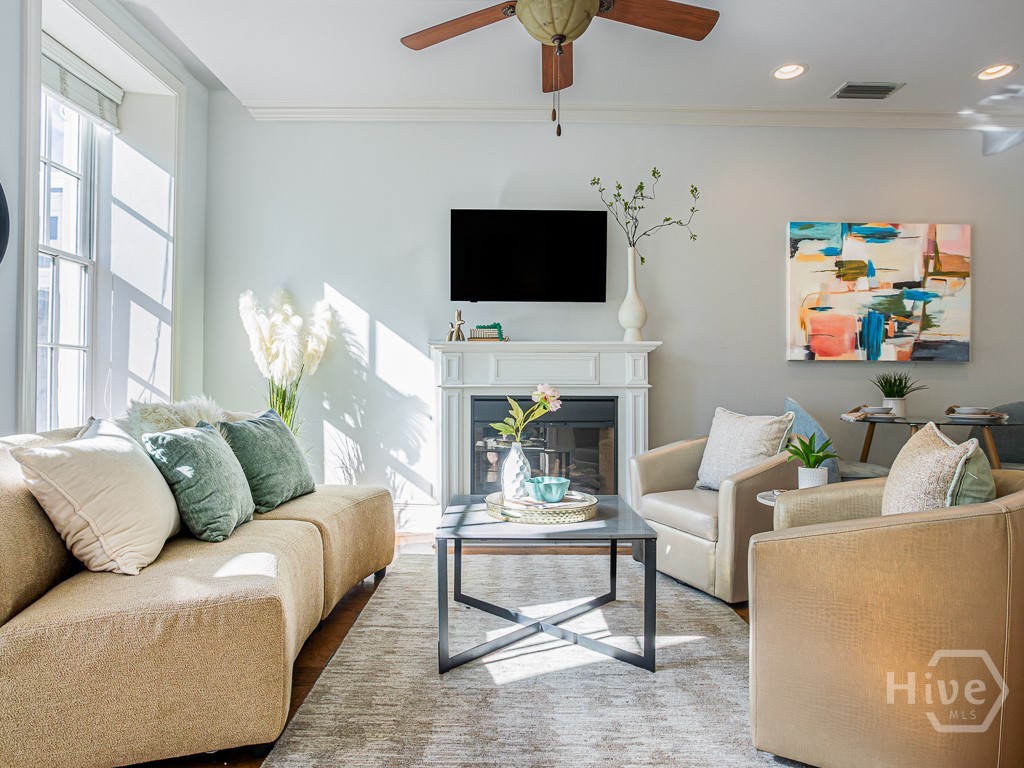 5 Whitaker Street, Unit 202E Savannah, GA 31401 - Photo 7 of 51