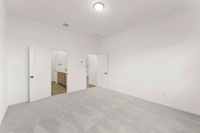 a view of a livingroom with an empty space