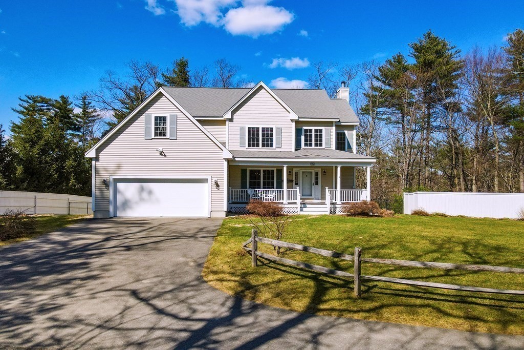 95 Lunenburg Road Townsend, MA 01474 - Photo 39 of 42 a front view of a house with a yard