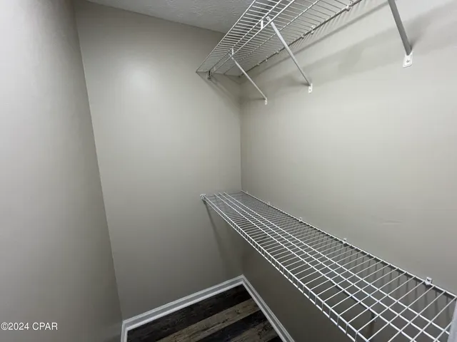 $1,400 | 7102 North Lagoon Drive, Panama City, FL 32408