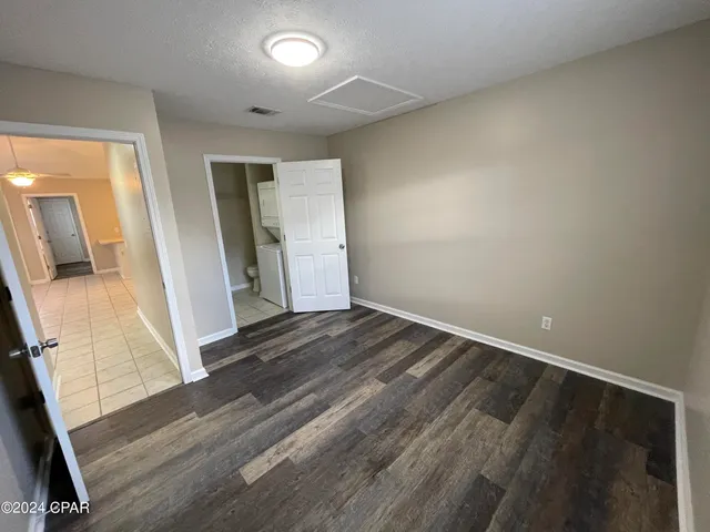 $1,400 | 7102 North Lagoon Drive, Panama City, FL 32408