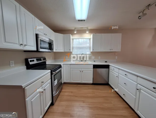 $1,795 | 204 Westcliff Center Street, Warner Robins, GA 31093