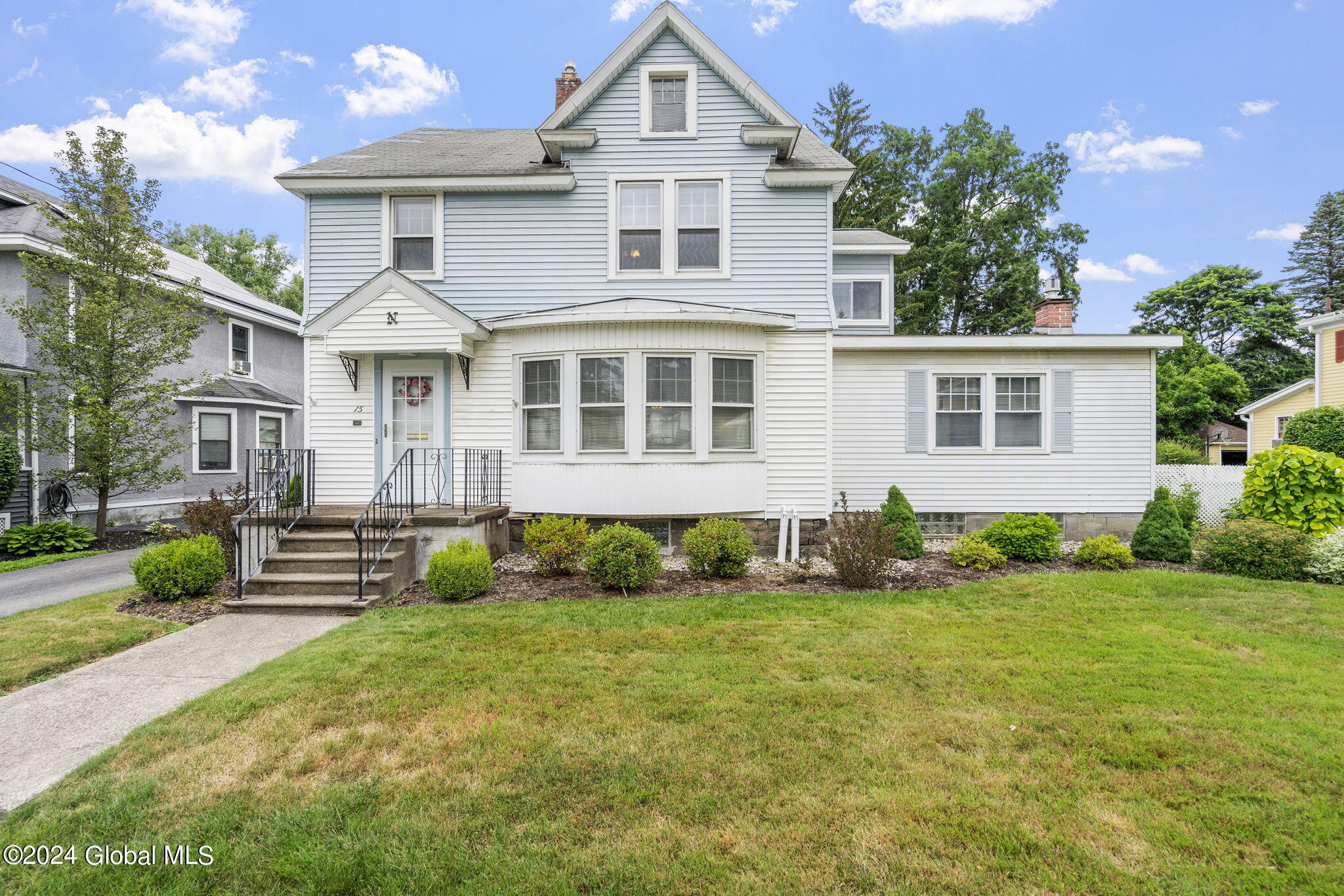 15 Washington Road Scotia, NY 12302 - Photo 1 of 56 3-web-or-mls-15-washington-rd