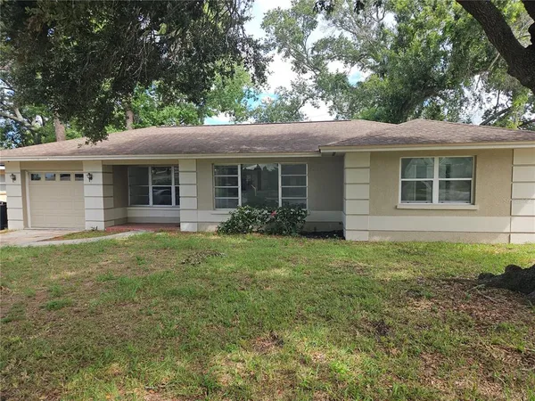 $2,295 | 1574 Crown Street, Clearwater, FL 33755