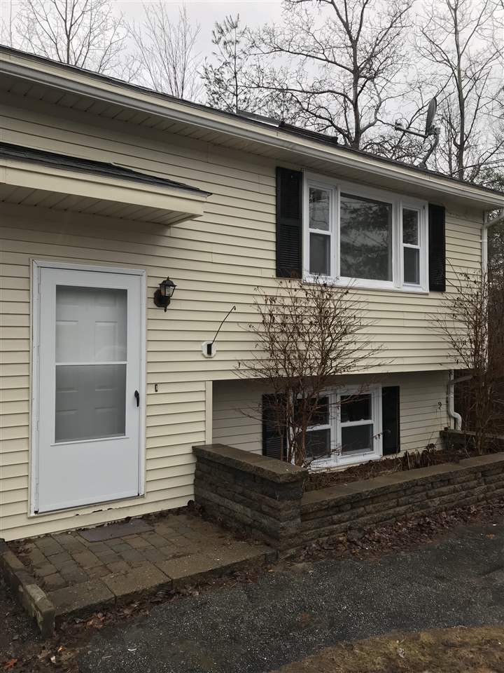 57 R Derryfield Road Derry, NH 03038 - Photo 2 of 10