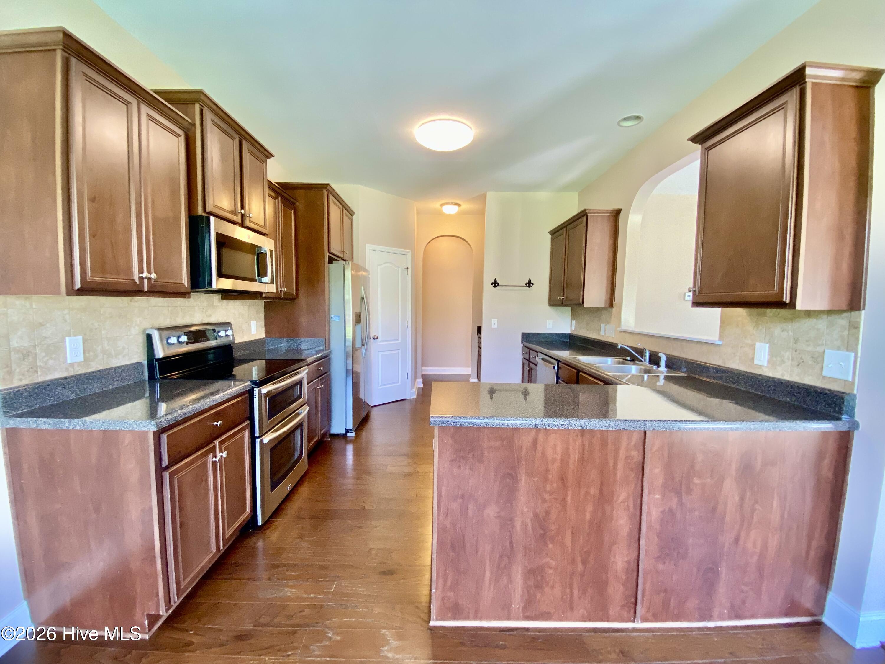 159 River Winding Road Jacksonville, NC 28540 - Photo 7 of 32