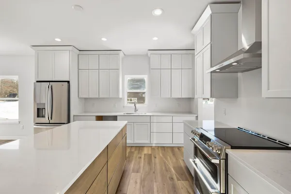 $613,500 | 48 Blarney Stone, Albany, WI 53502