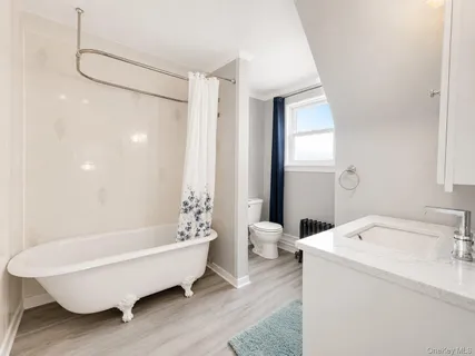 $1,150,000 | 240 North Fulton Avenue, Fleetwood, NY 10552